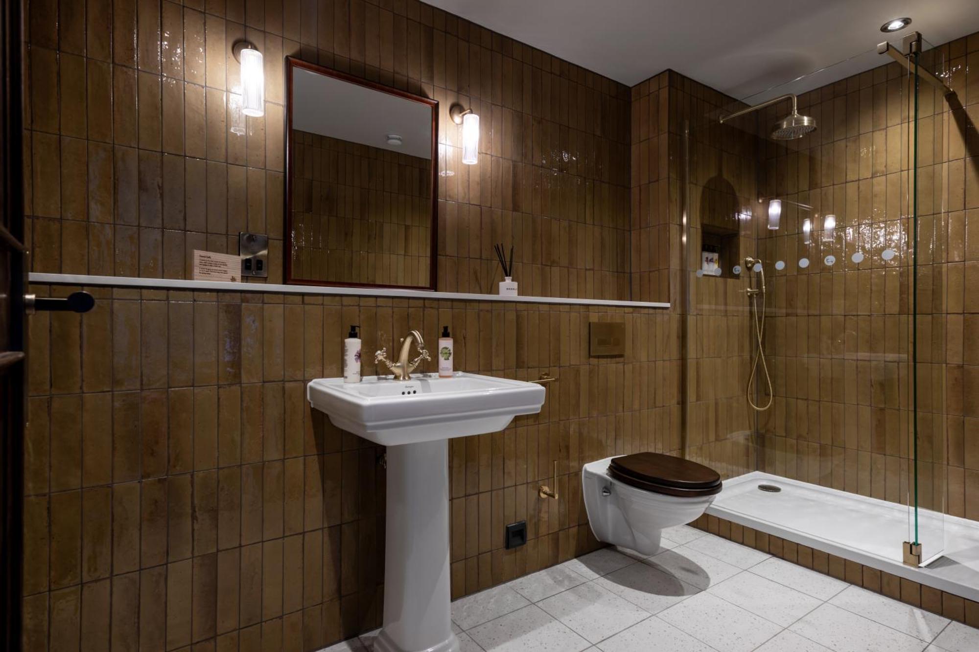 Teller'S Arms Hotel Farnham  Luaran gambar