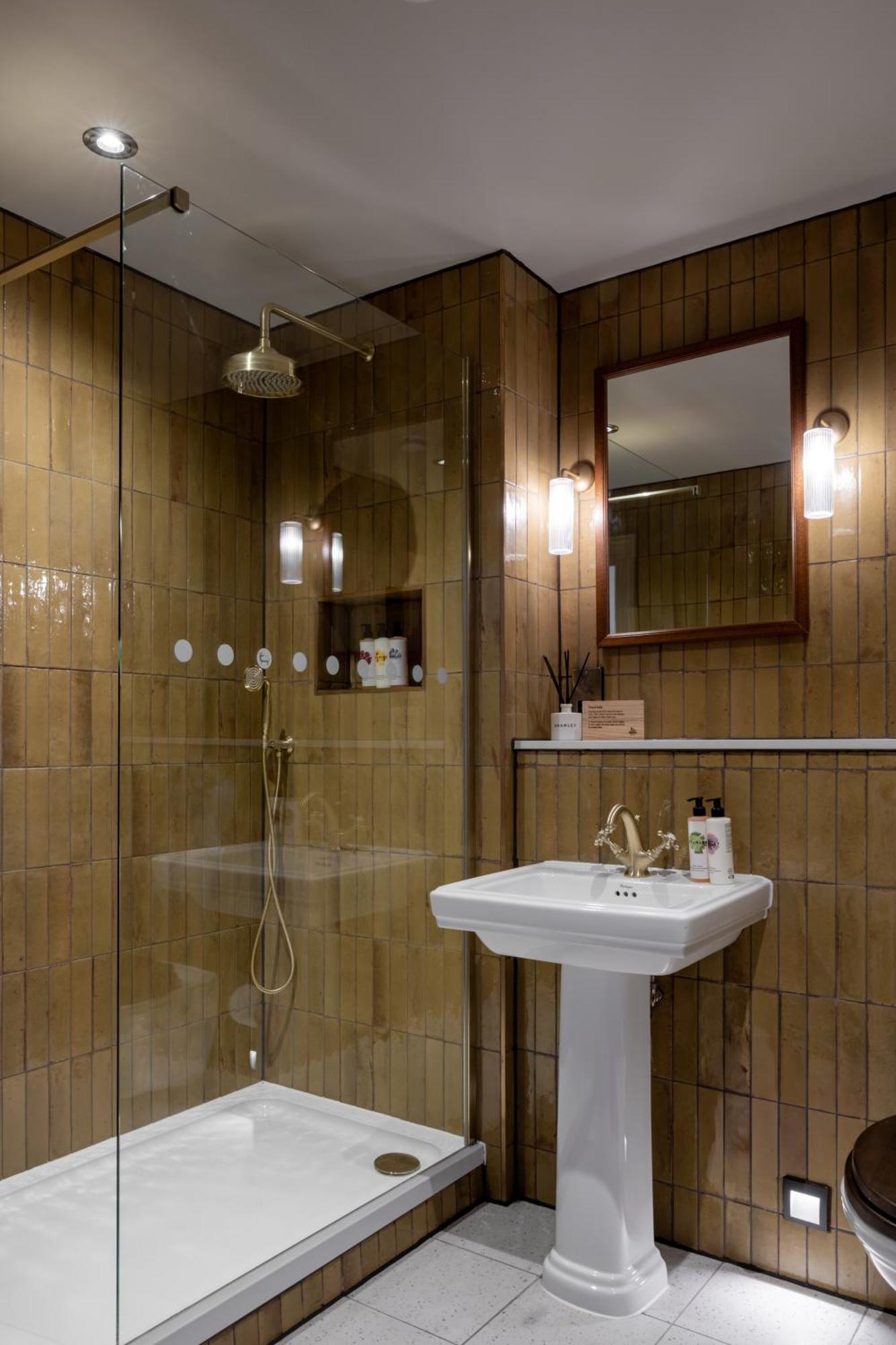 Teller'S Arms Hotel Farnham  Luaran gambar